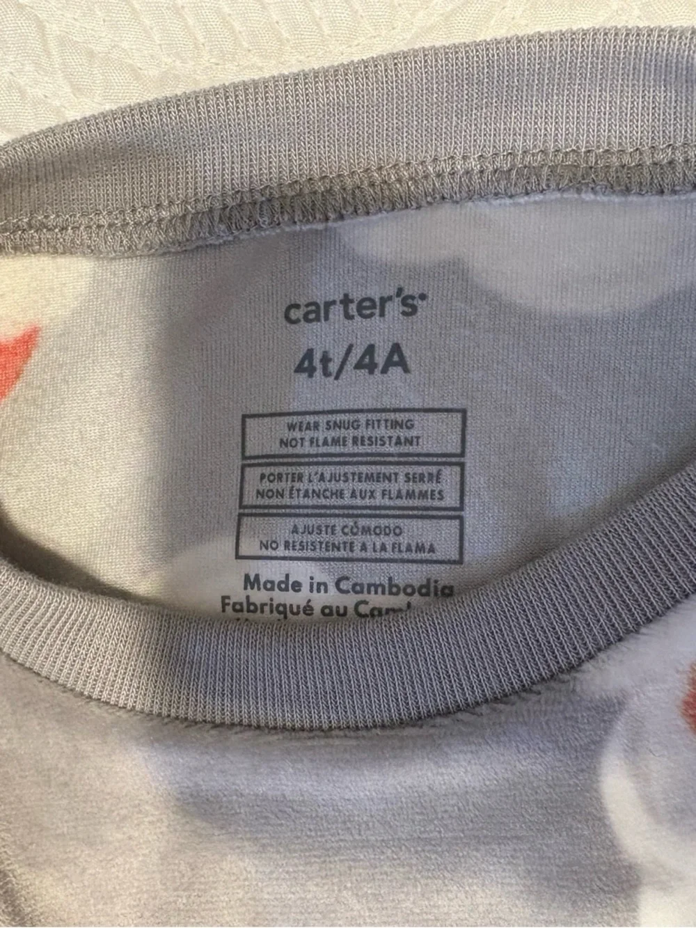 Carter’s‎ Toddler Pajama Set 4T Gray Santa Christmas Fleece 2 Piece Holiday PJs